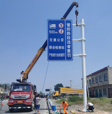 喀什双悬臂标志杆、交通标志杆制作、门架立柱加工厂家